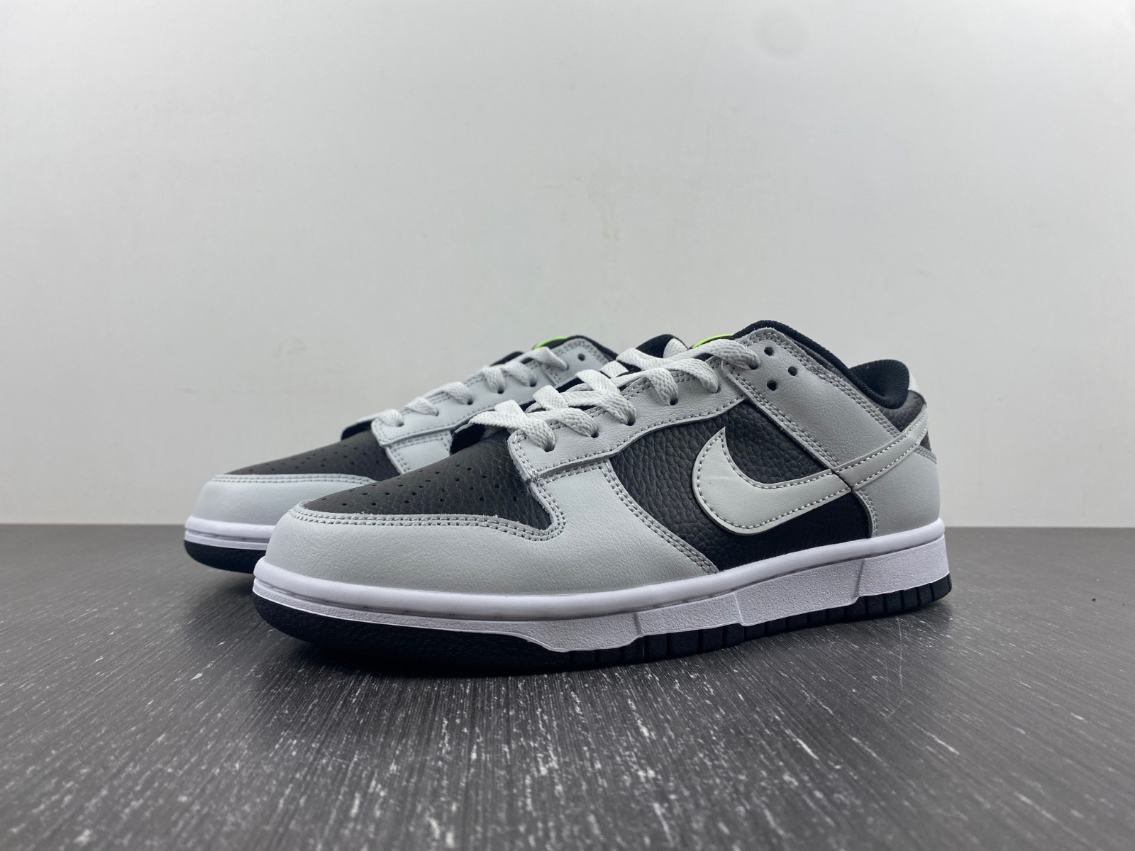 Nike Dunk Low “Reverse Panda Neon” FD9756-001
