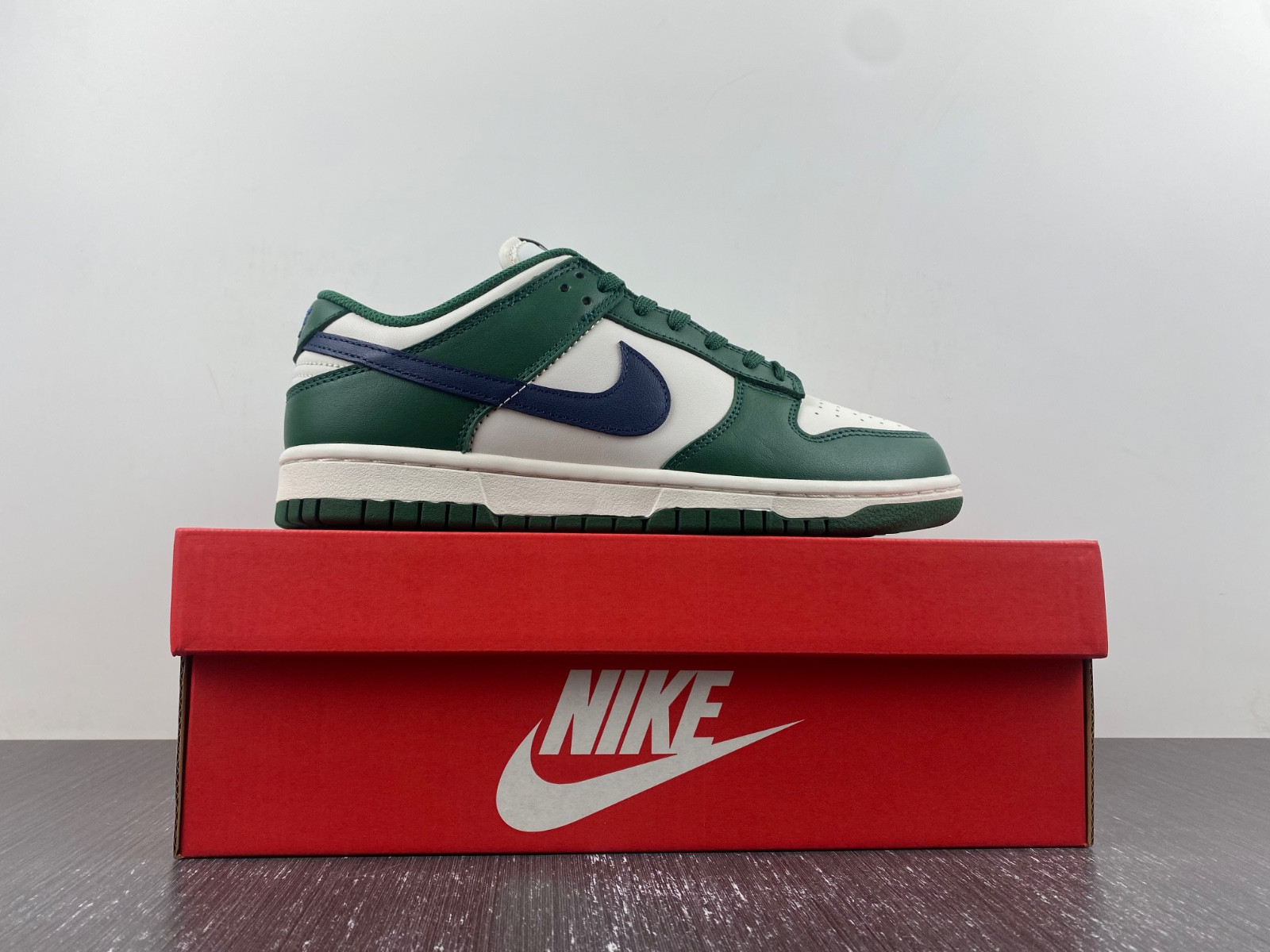 Nike Dunk Low “Gorge Green” DD1503-300