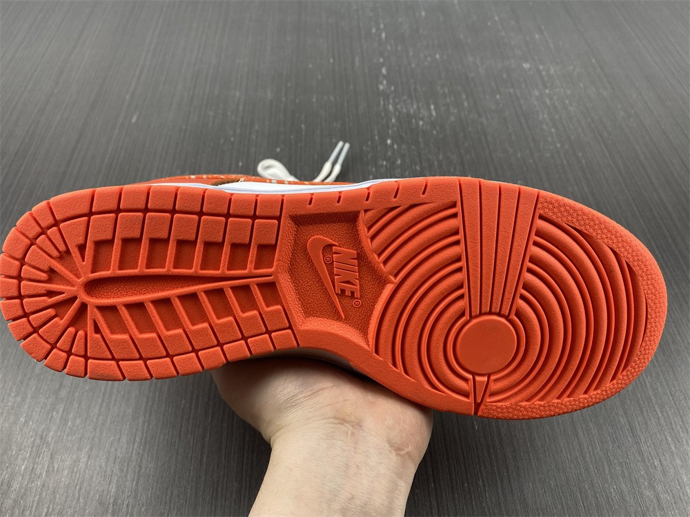 Nike Dunk Low WMNS “Orange Paisley” DH4401-103