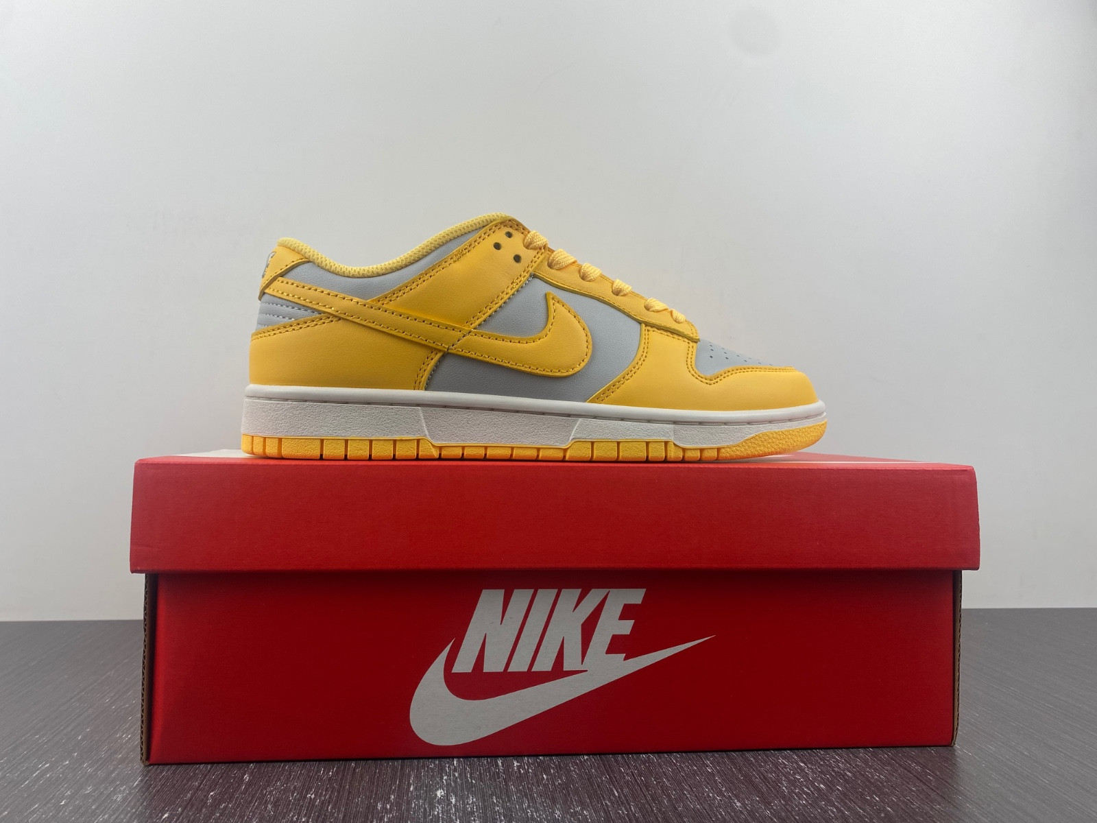 Nike Dunk Low WMNS “Citron Pulse” DD1503-002