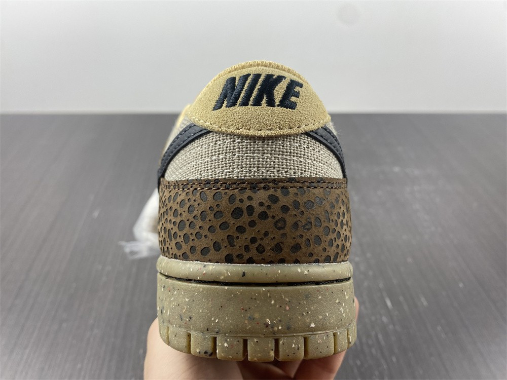 Nike Dunk Low “Safari” DX2654-200