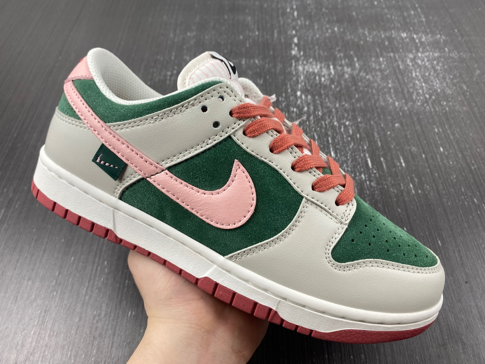 Nike SB Dunk Low FN8923-061