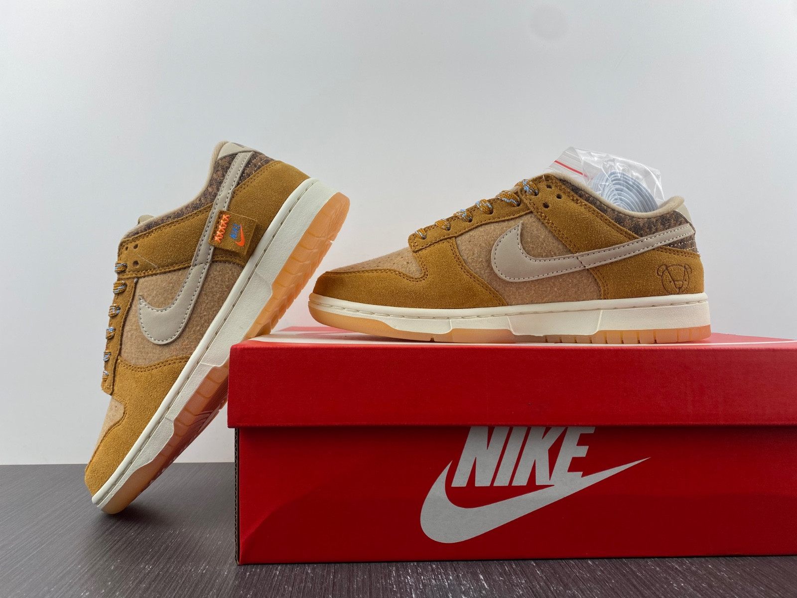 Nike Dunk Low “Teddy Bear” DZ5350-288