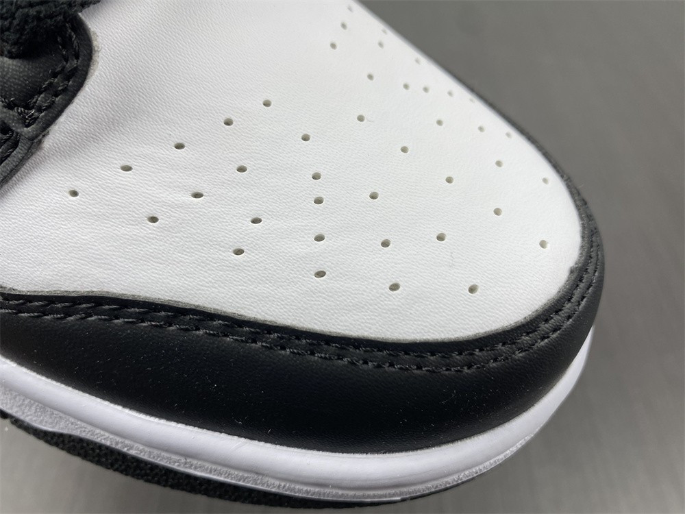 Nike Dunk Low Next Nature “White/Black” DD1873-102