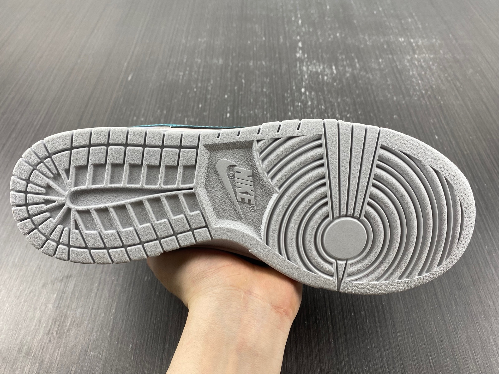 Nike Dunk Low GS “Mineral Teal” FD1232-002