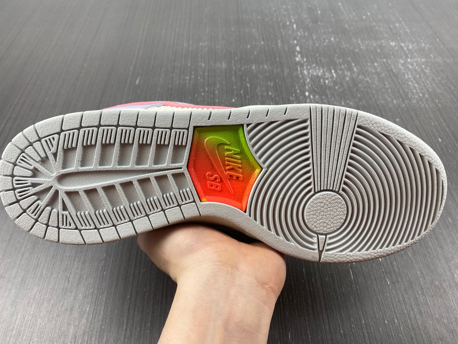 Nike SB Dunk Low “Be True” DX5933-900