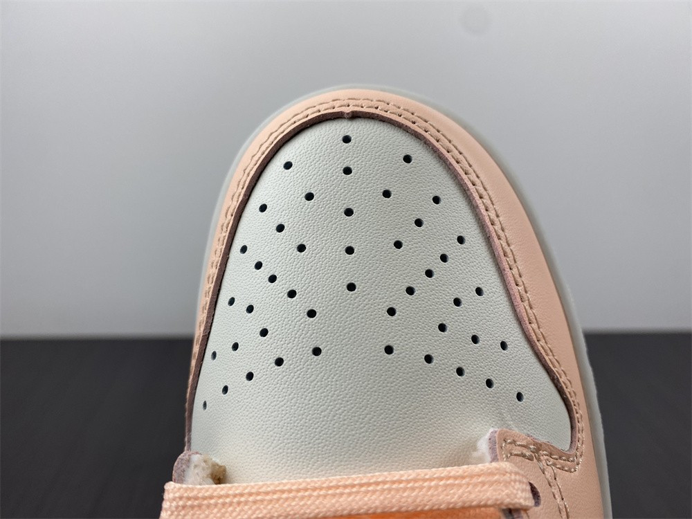 Nike Dunk High WMNS “Crimson Tint” DD1869-104