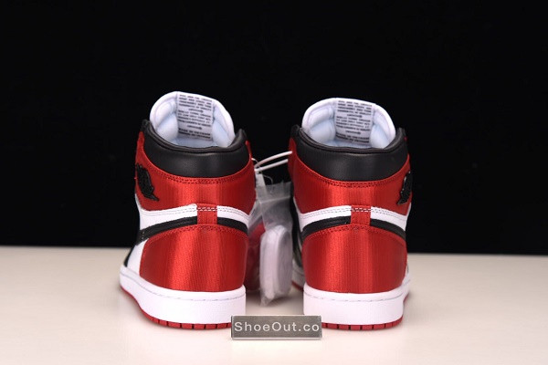 Air Jordan 1 Retro High “Satin Black Toe” CD0461-016