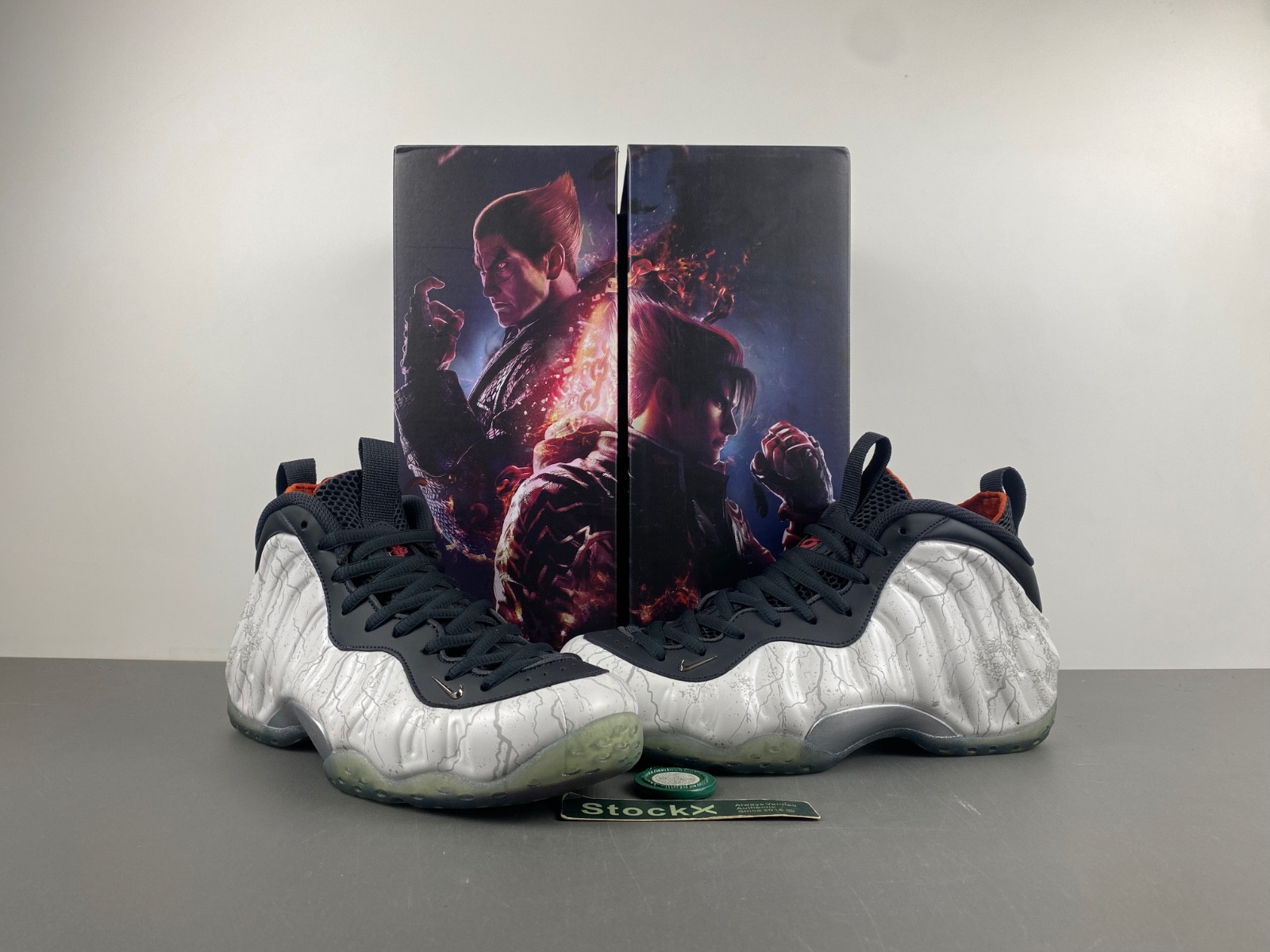 TEKKEN 8 x Nike Air Foamposite One “Jin Kazama” HF6367-001