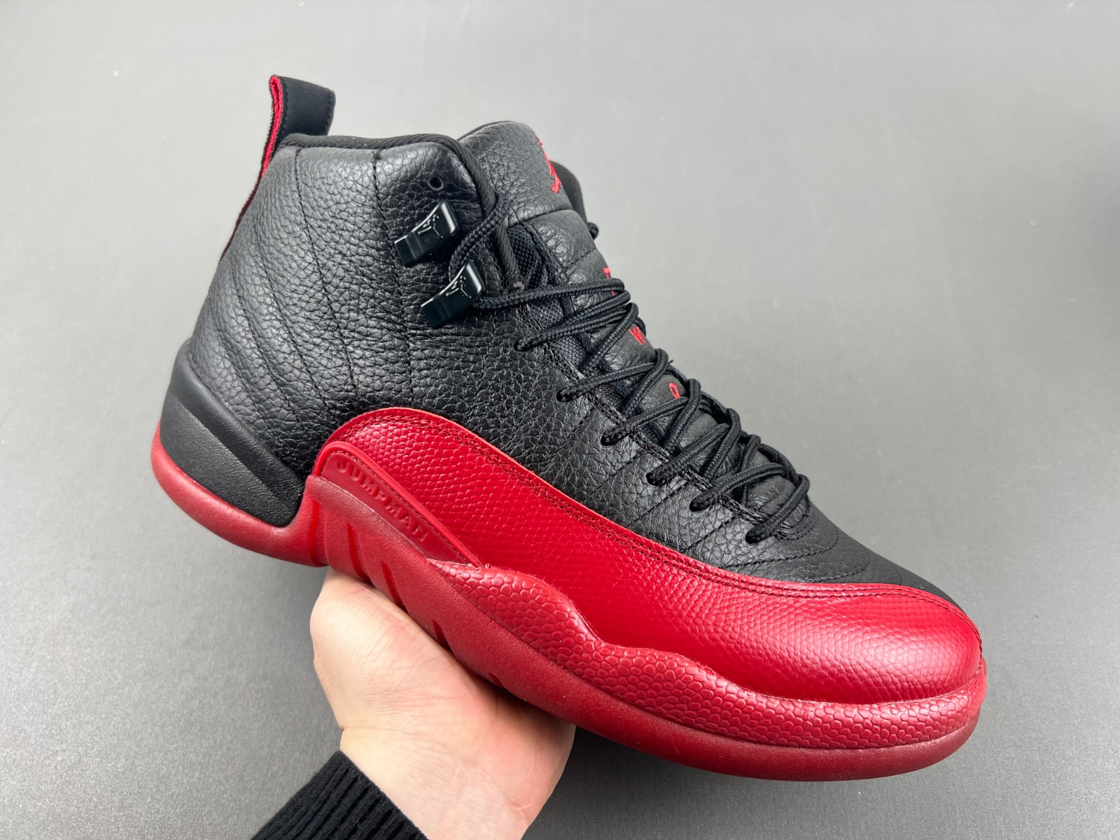 AIR JORDAN 12 “FLU GAME” 2025 CT8013-002