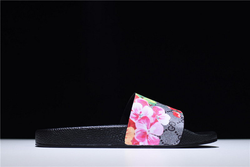 GC Leather SLIDE SANDAL with FLOWER  0400088498707