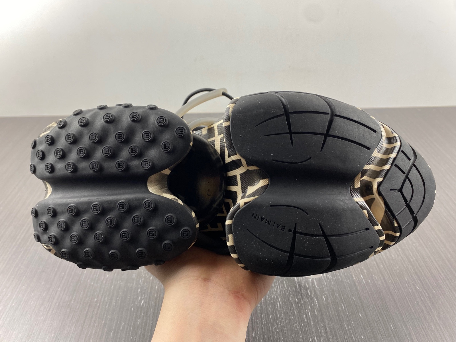 BALMAIN White BLM02242