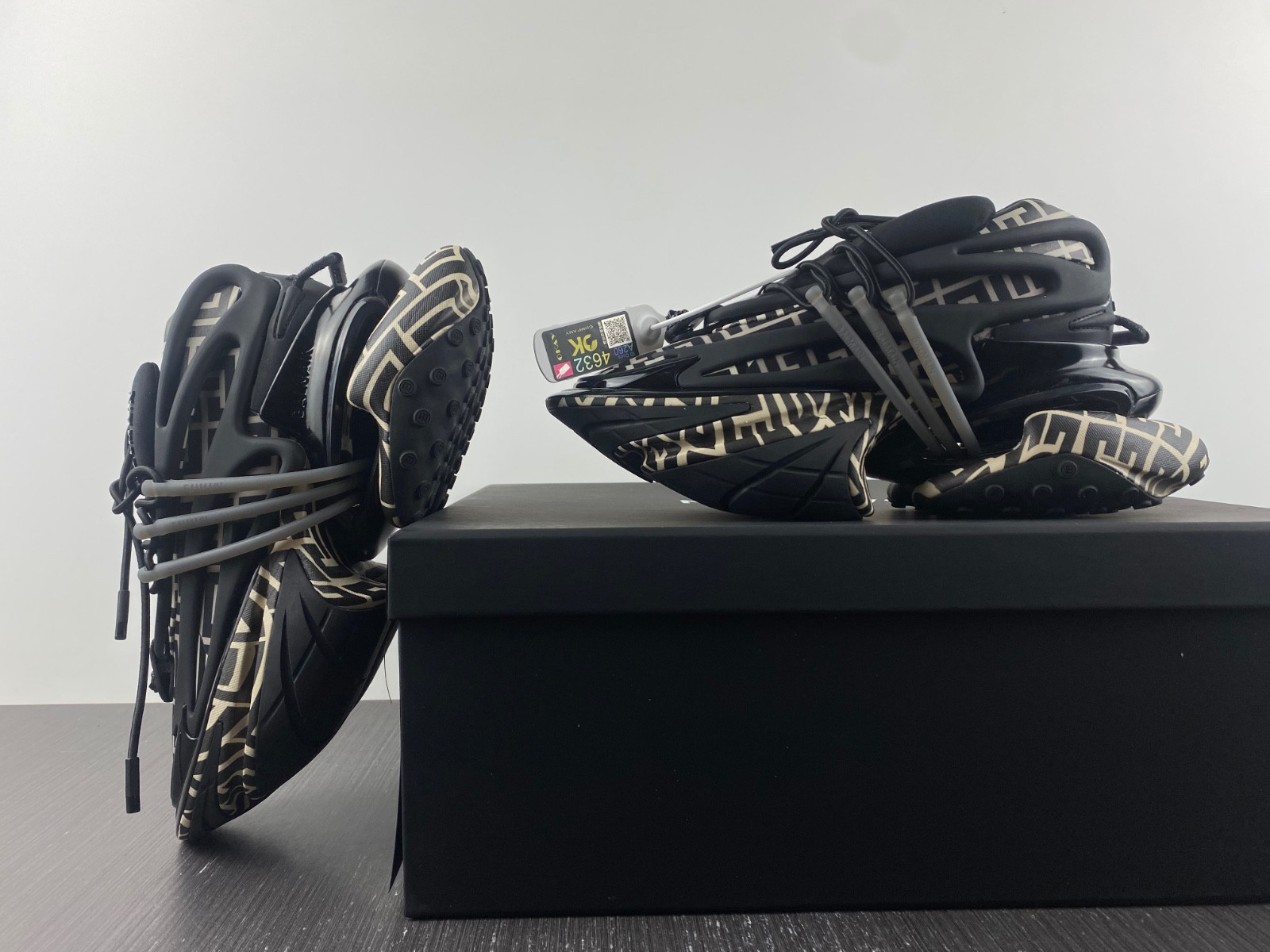 BALMAIN White BLM02242