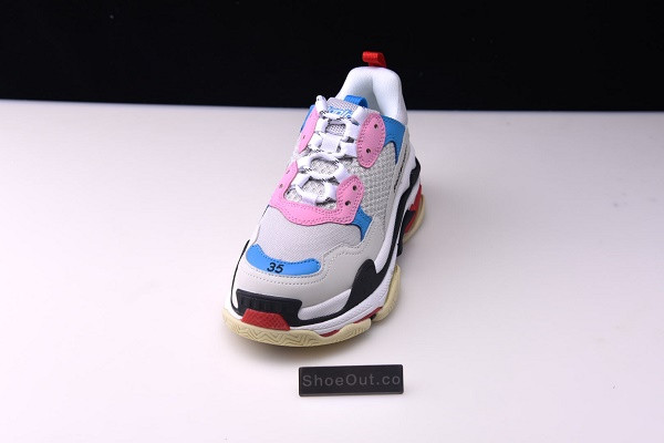 BLCG Triple S 584088-W06E2-1150