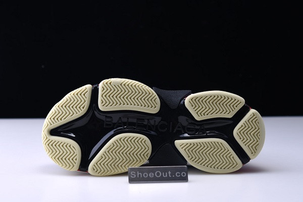 BLCG Triple S 584088-W06E2-1150