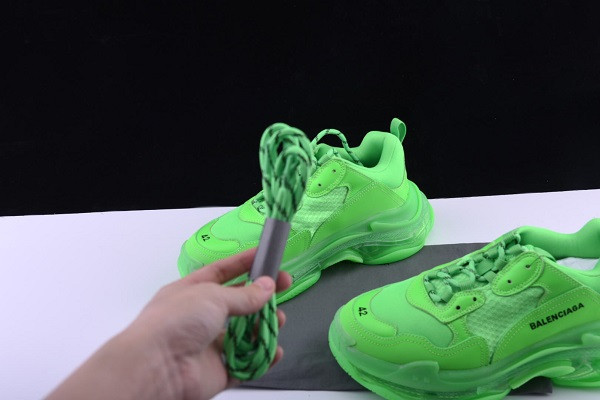 BLCG Triple S "Neon Green" 541624 W09OL 3801