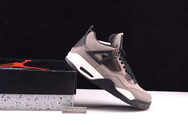 Travis Scott x Air Jordan 4 Retro Dark Mocha/Sail-Cool Grey-Red
