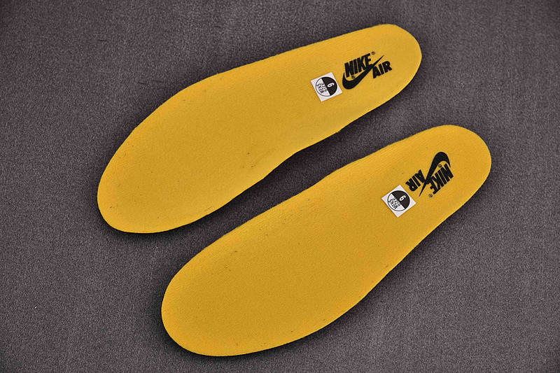 Air Jordan 1 High OG “Yellow Toe” 555088-711