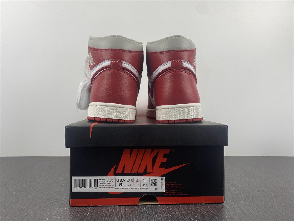 Air Jordan 1 High OG WMNS “Newstalgia” DJ4891-061