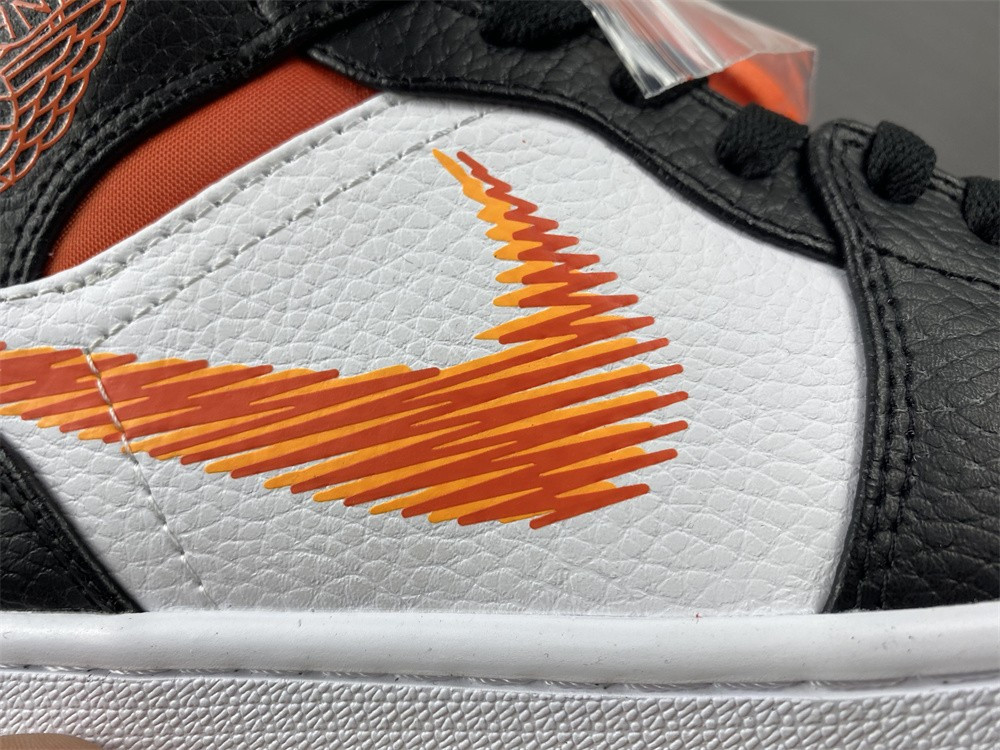 Air Jordan 1 Mid "Zig Zag" DN4929-100