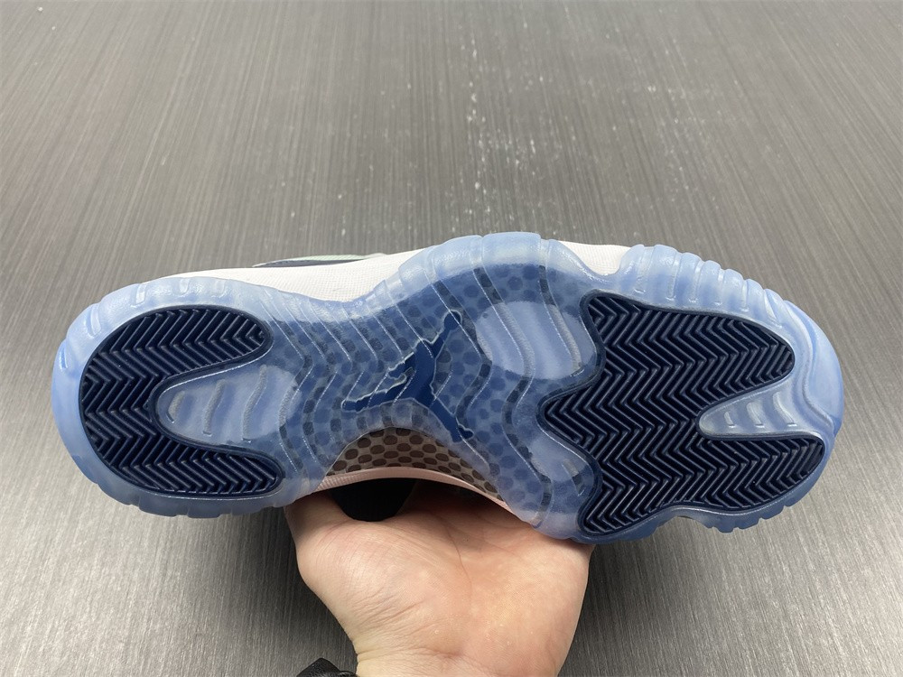 Jordan 11 Retro Low Georgetown (GS)  528896-007