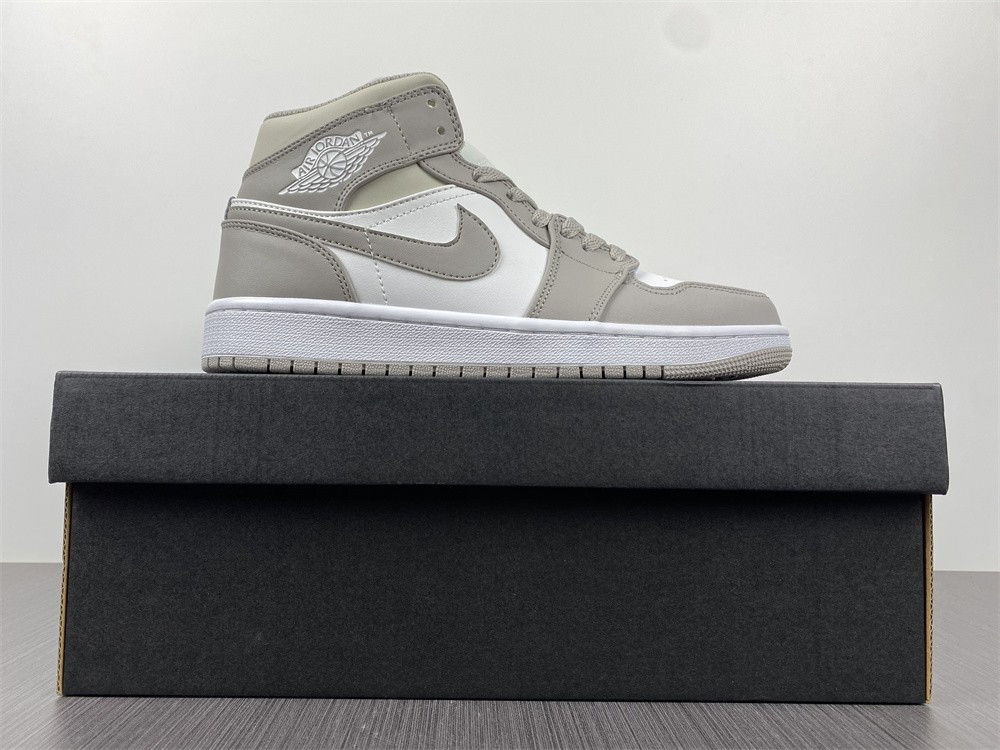 Nike Air Jordan 1 Mid 554724-082