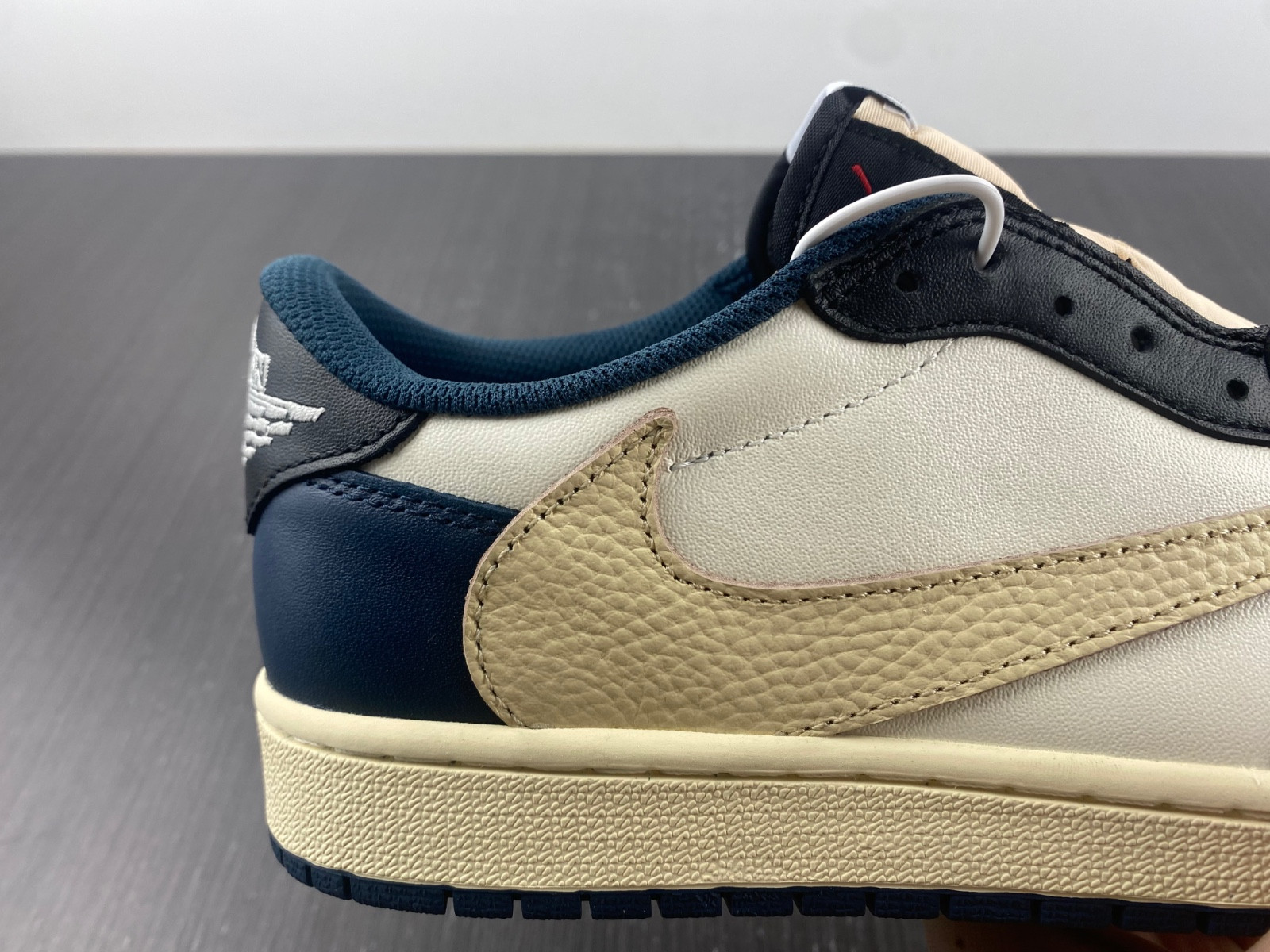 Air Jordan 1 Low DM7866-400