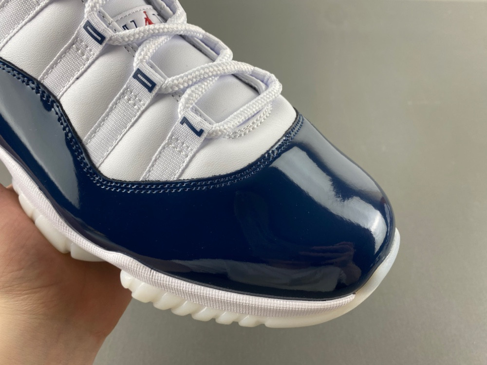 Air Jordan 11 LH0296-400