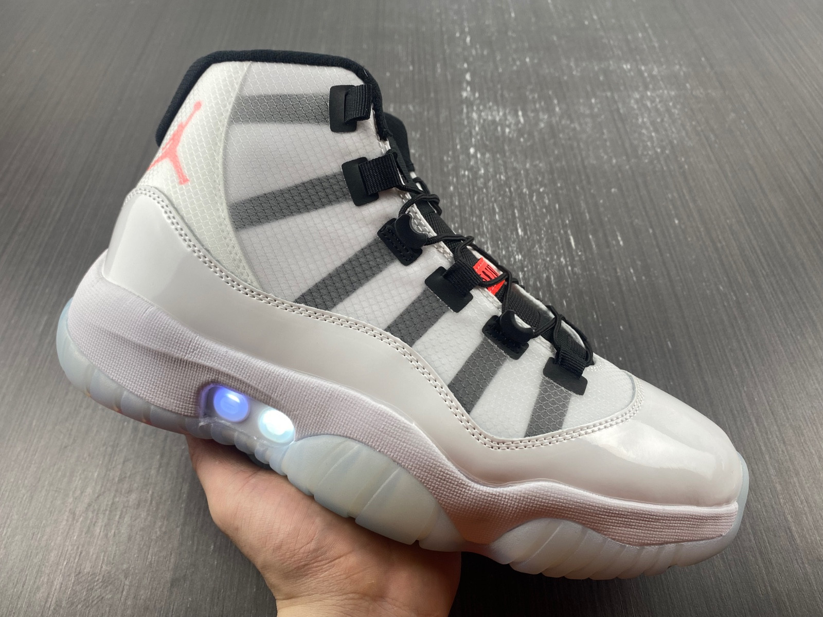 Air Jordan 11 Adapt white (CN Plug) DD3522-100