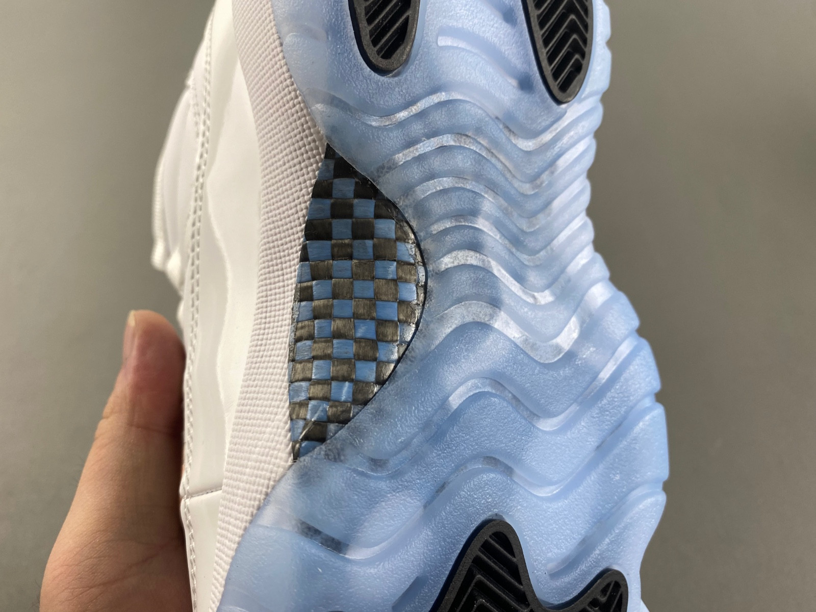 Air Jordan 11 “legend Blue 378038-104