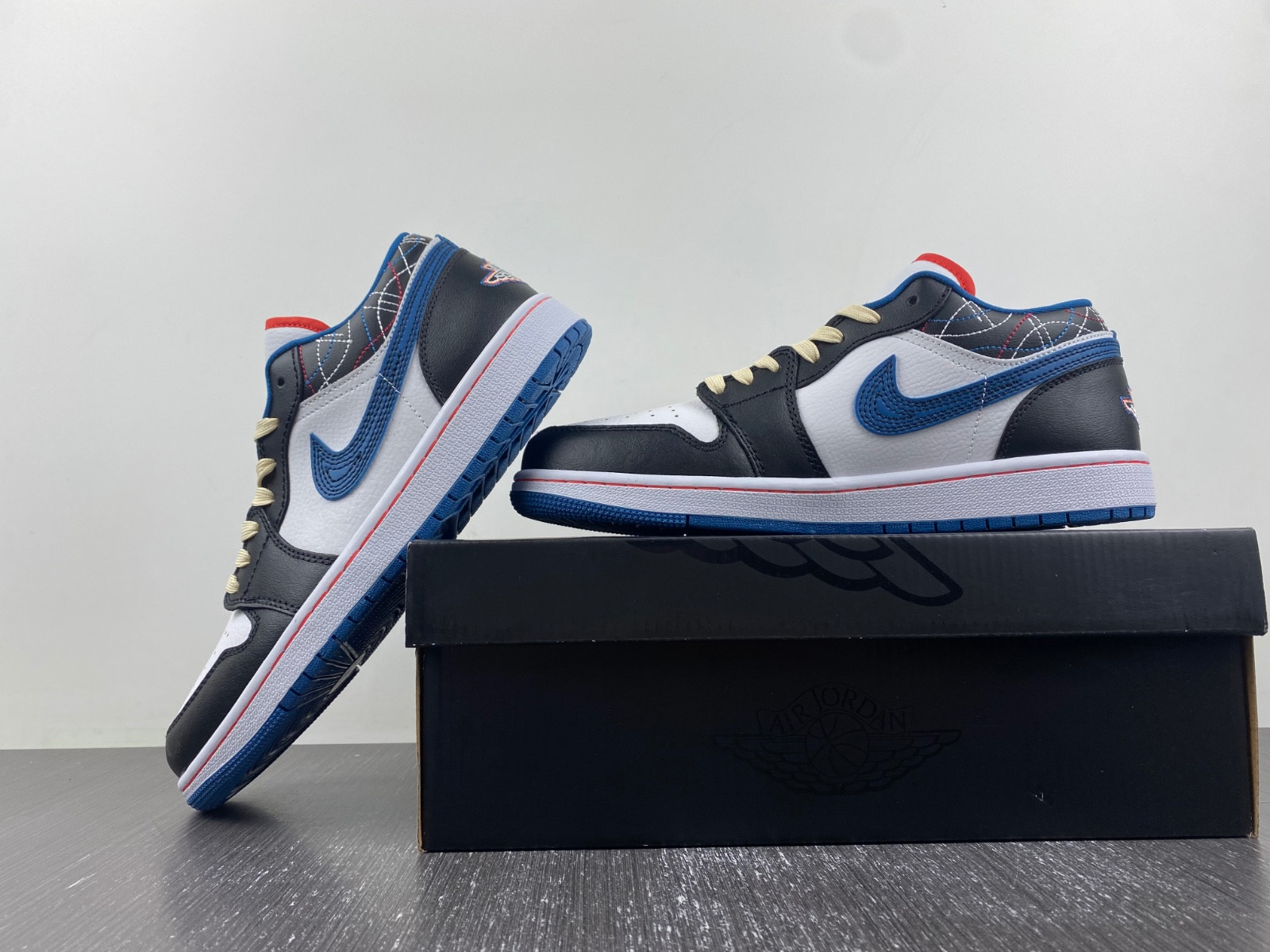 Air Jordan 1 Low SE FV3622-141