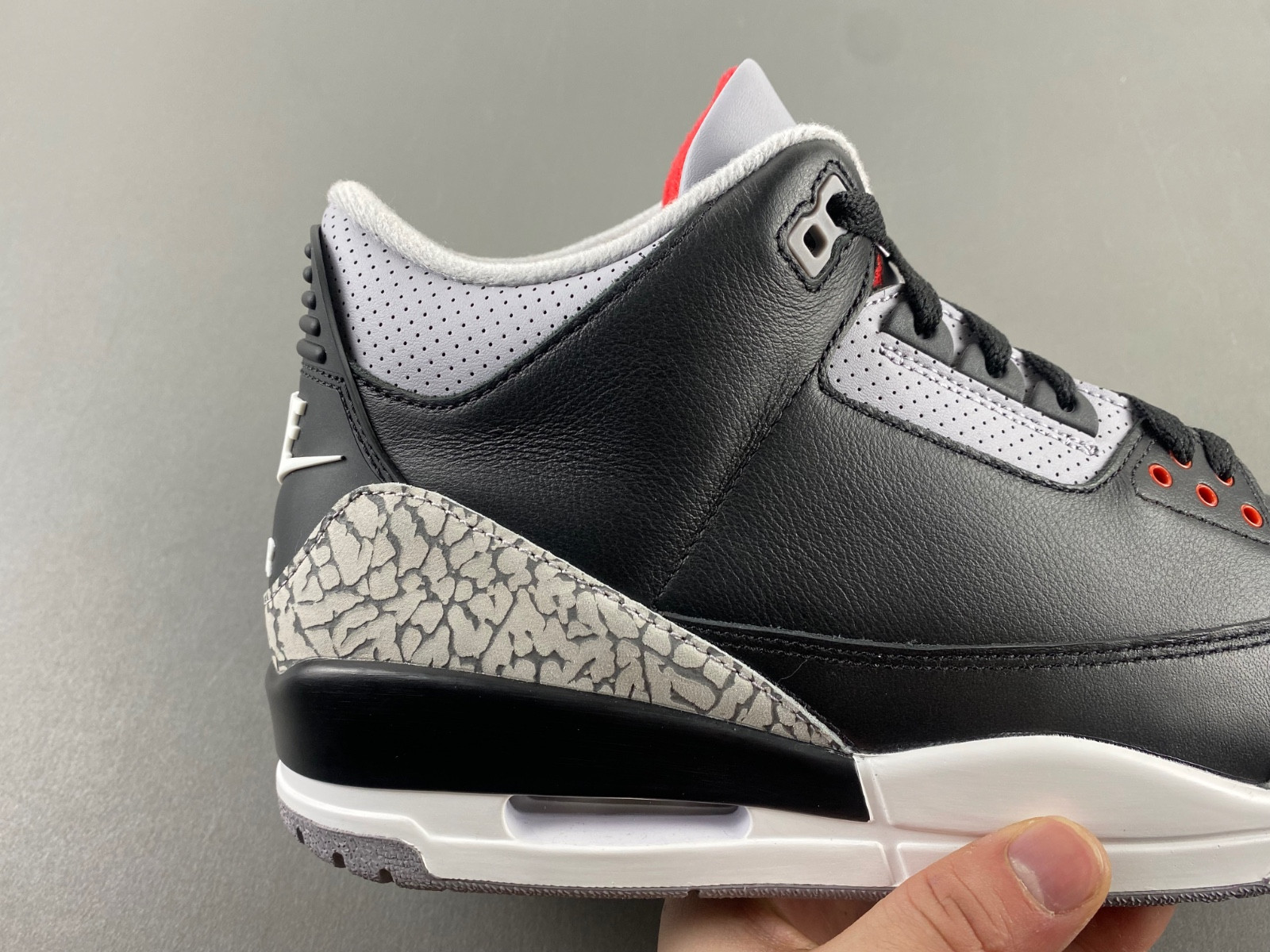 Air Jordan 3 OG “Black Cement” 2024 DN3707-010