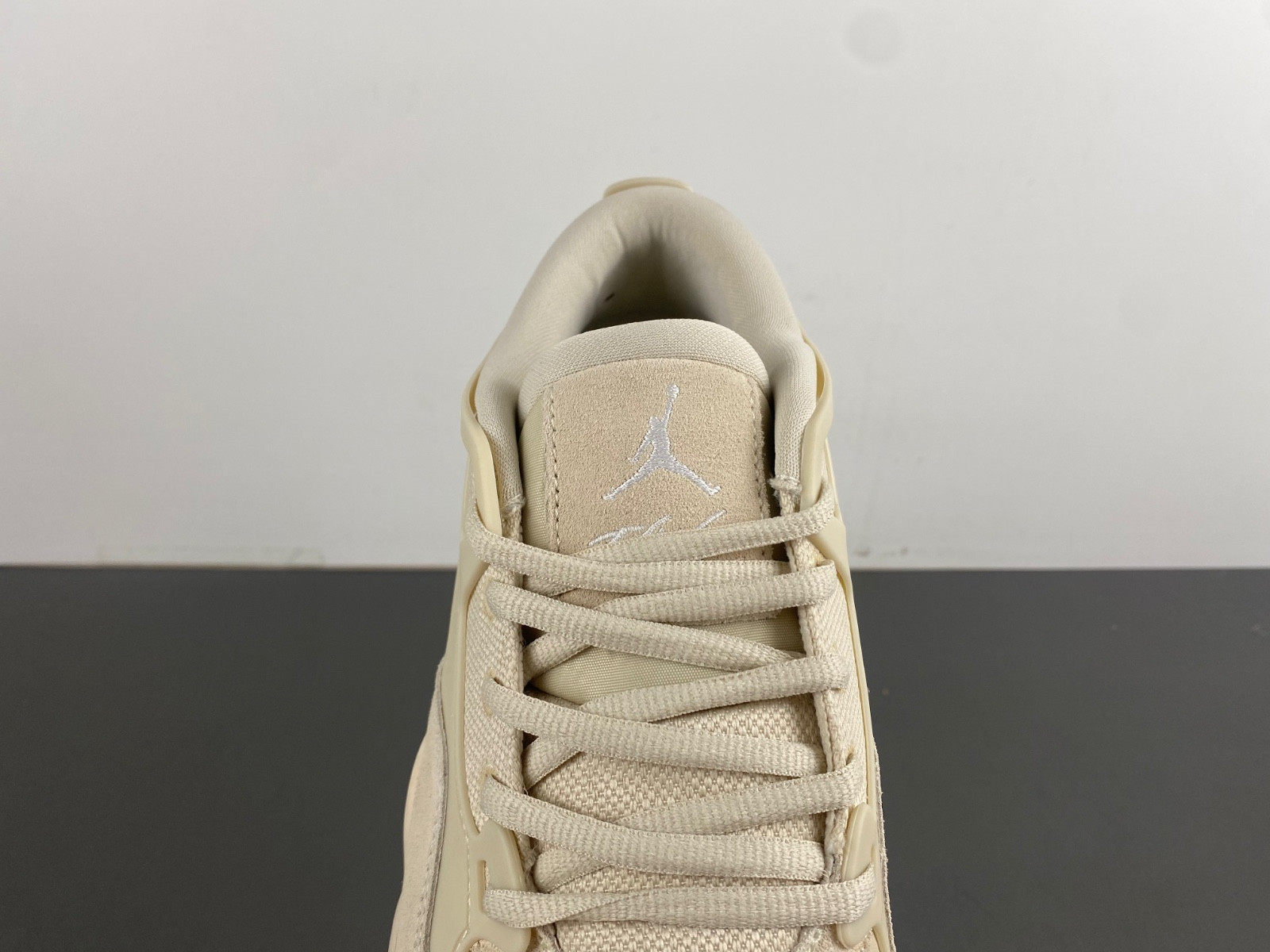 Air Jordan 4 RM HQ3441-110