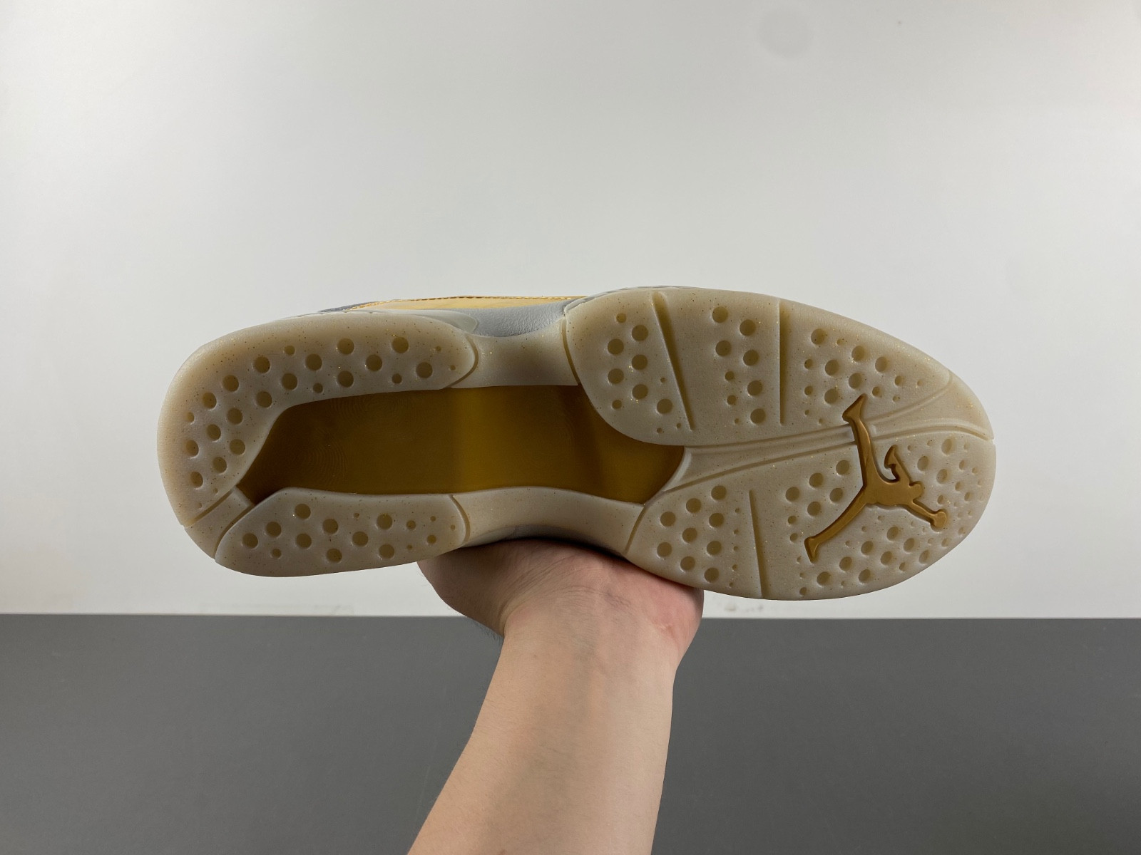 Air Jordan 8 “Champagne” 832821-030