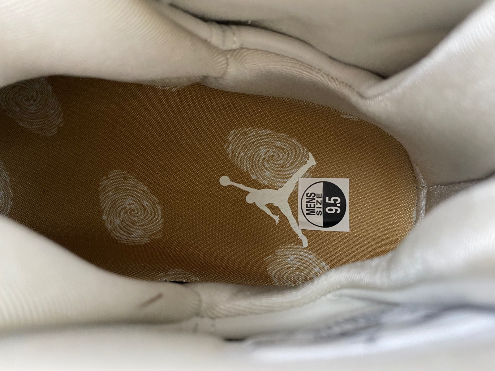 Air Jordan 8 “Champagne” 832821-030