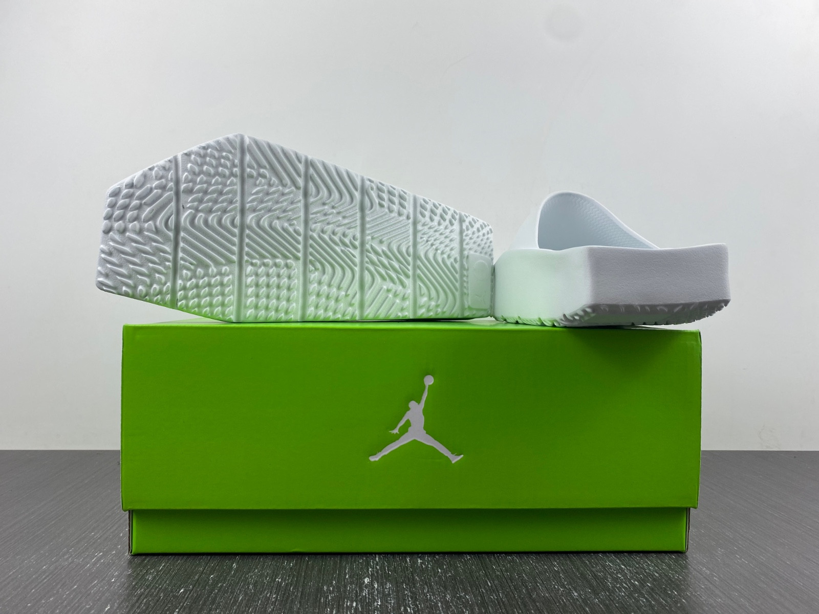 Jordan Slide DQ8992-100