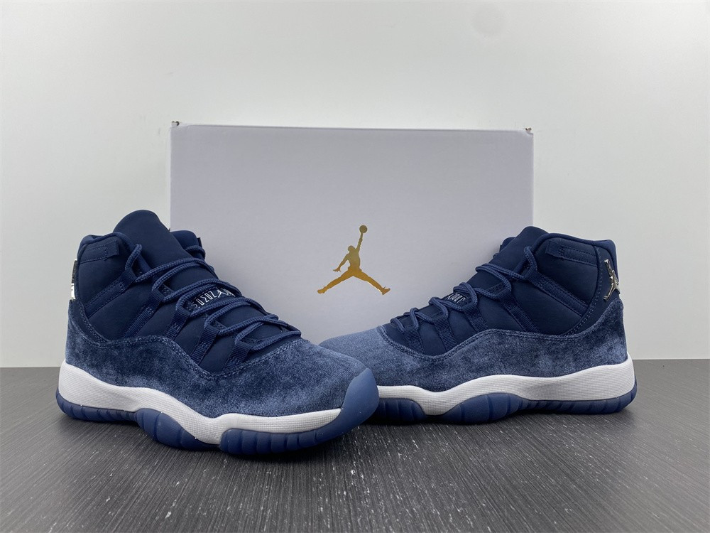 Air Jordan 11 Velvet WMNS “Midnight Navy” AR0715-441