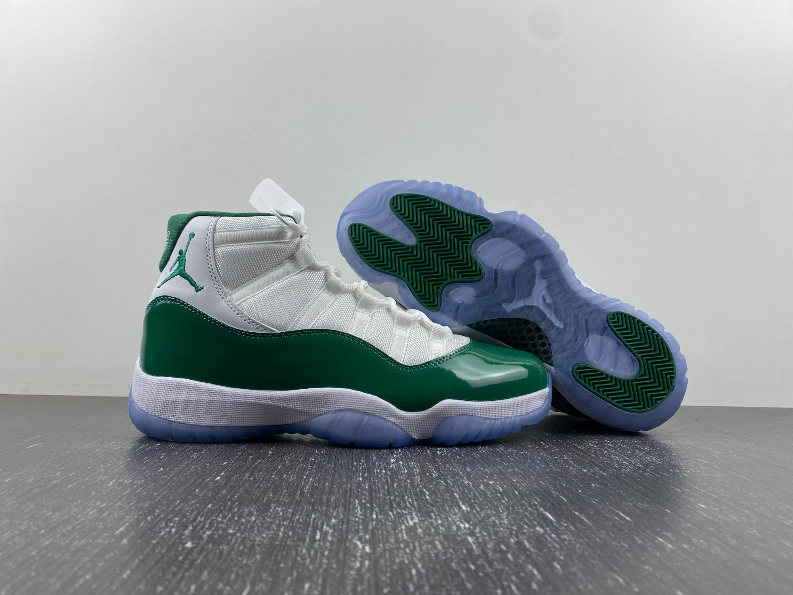 The Air Jordan 11 CT8012-113