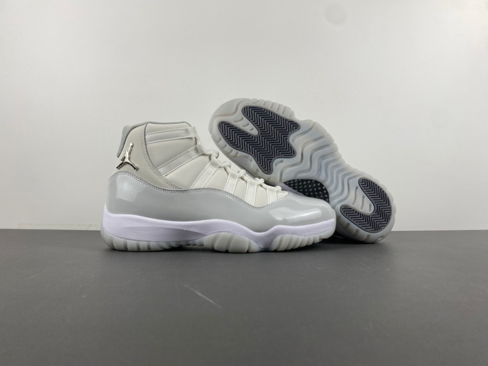 Air Jordan 11 AR0715-110