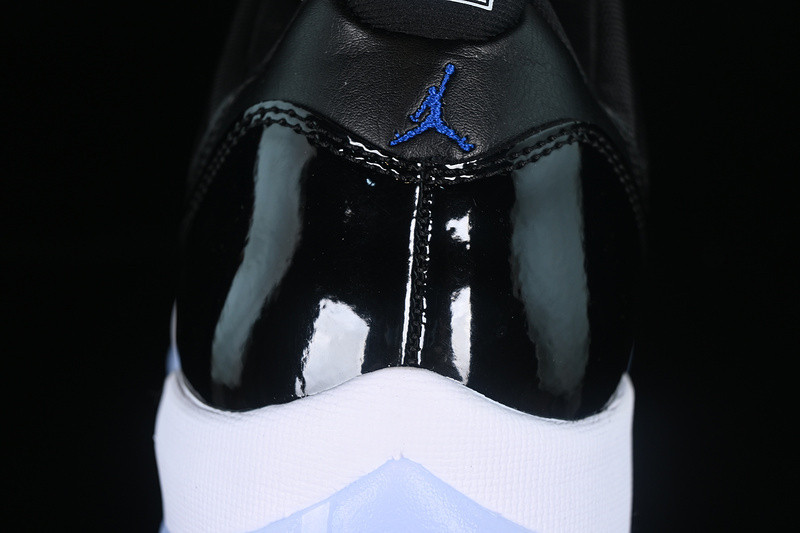 AIR JORDAN 11 RETRO LOW SPACE JAM FV5104-004