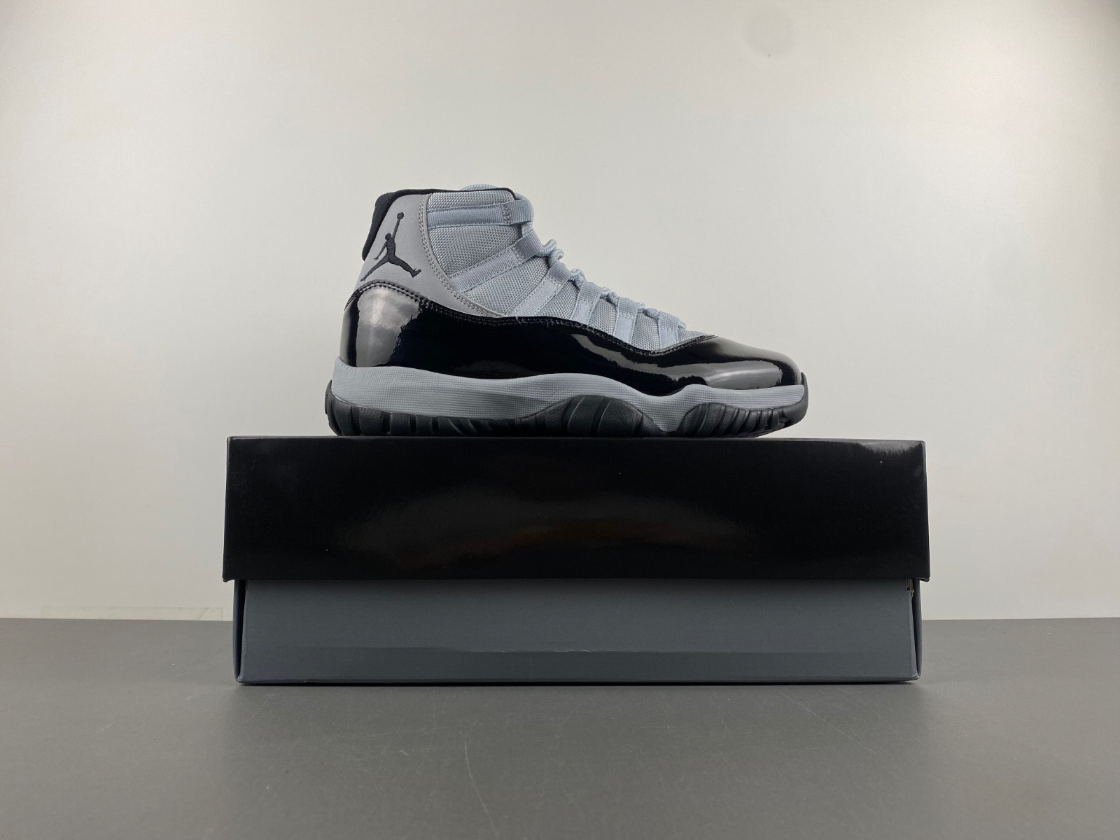 Air Jordan 11 CT8012-6005