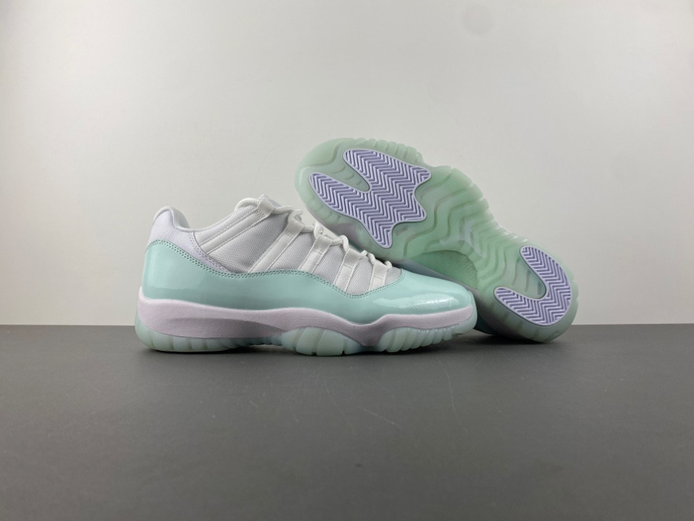 Air Jordan 11 Low “Igloo” (W) AH7860-103