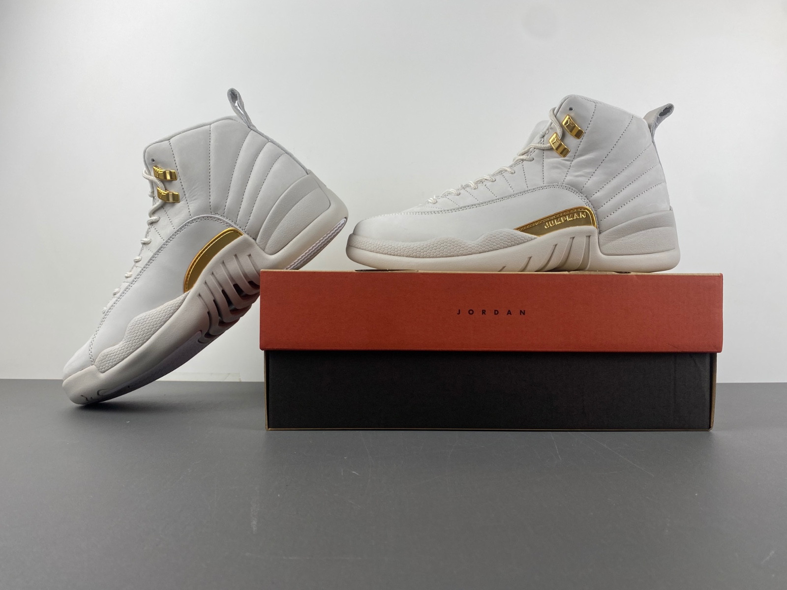Air Jordan 12 WMNS “Phantom”  FD9101-007
