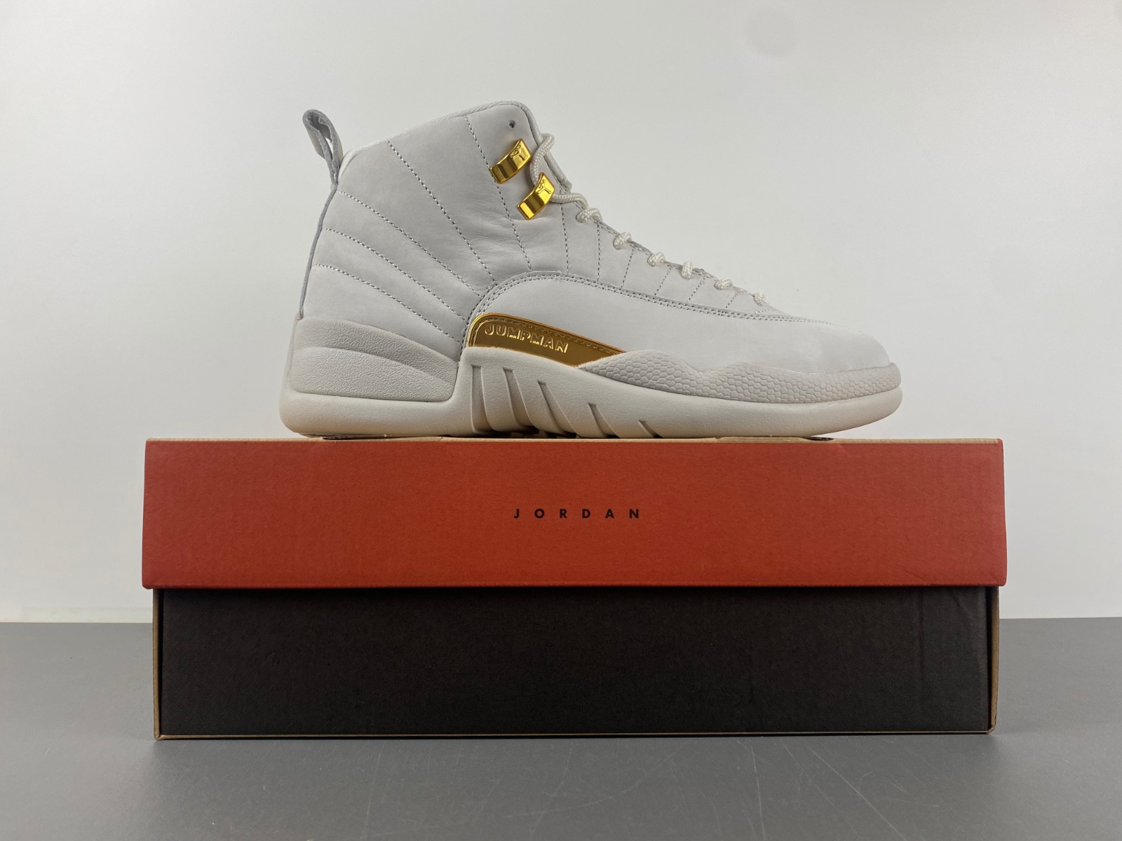 Air Jordan 12 WMNS “Phantom”  FD9101-007