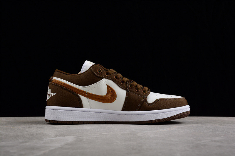 Air Jordan 1 Low "Mocha Toe" DV0426-301