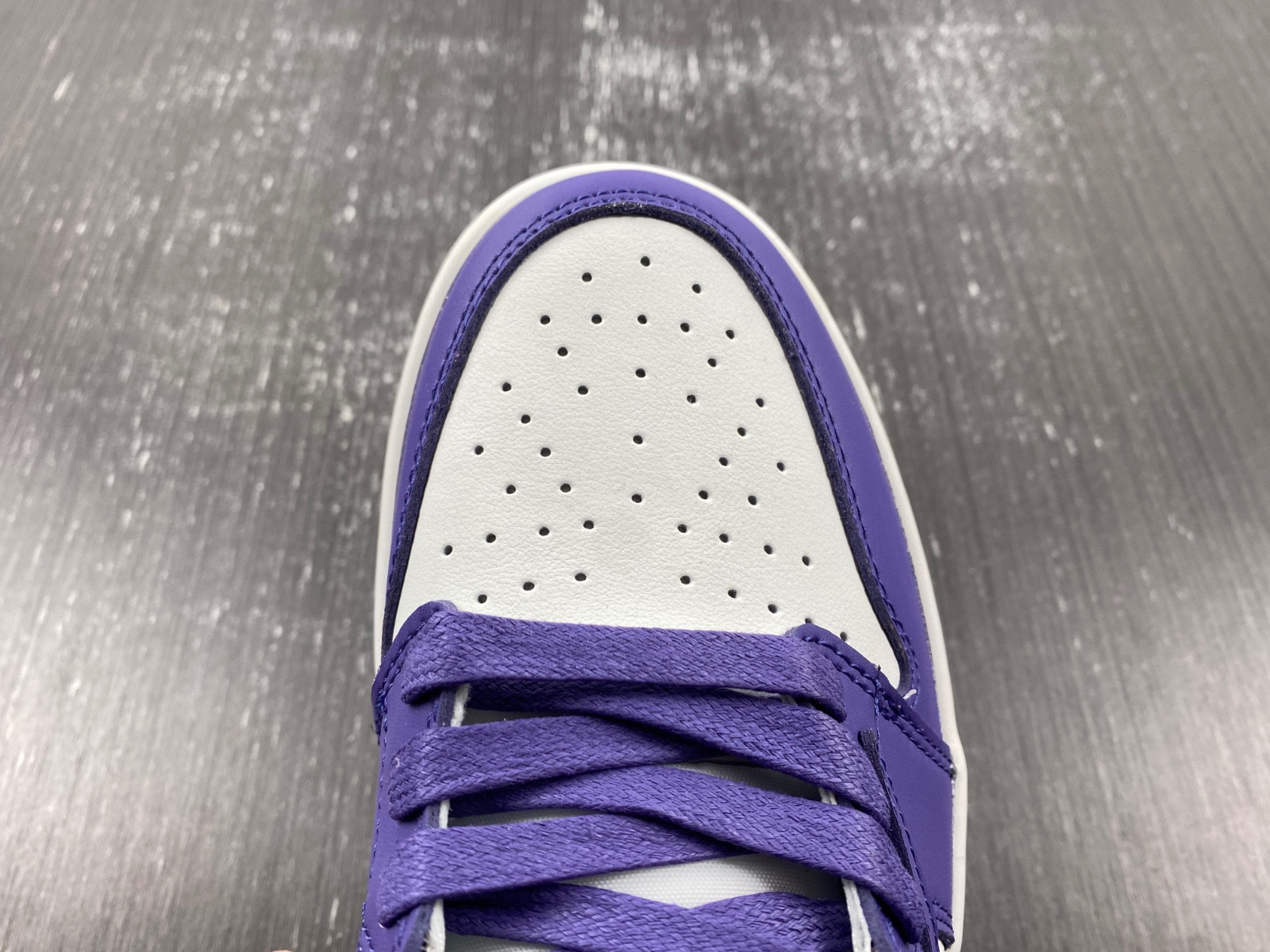 OFF-WHITE x Travis Scott x Air Jordan 1 DM7890-386