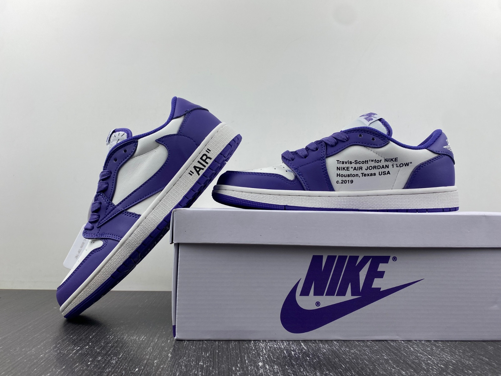 OFF-WHITE x Travis Scott x Air Jordan 1 DM7890-386