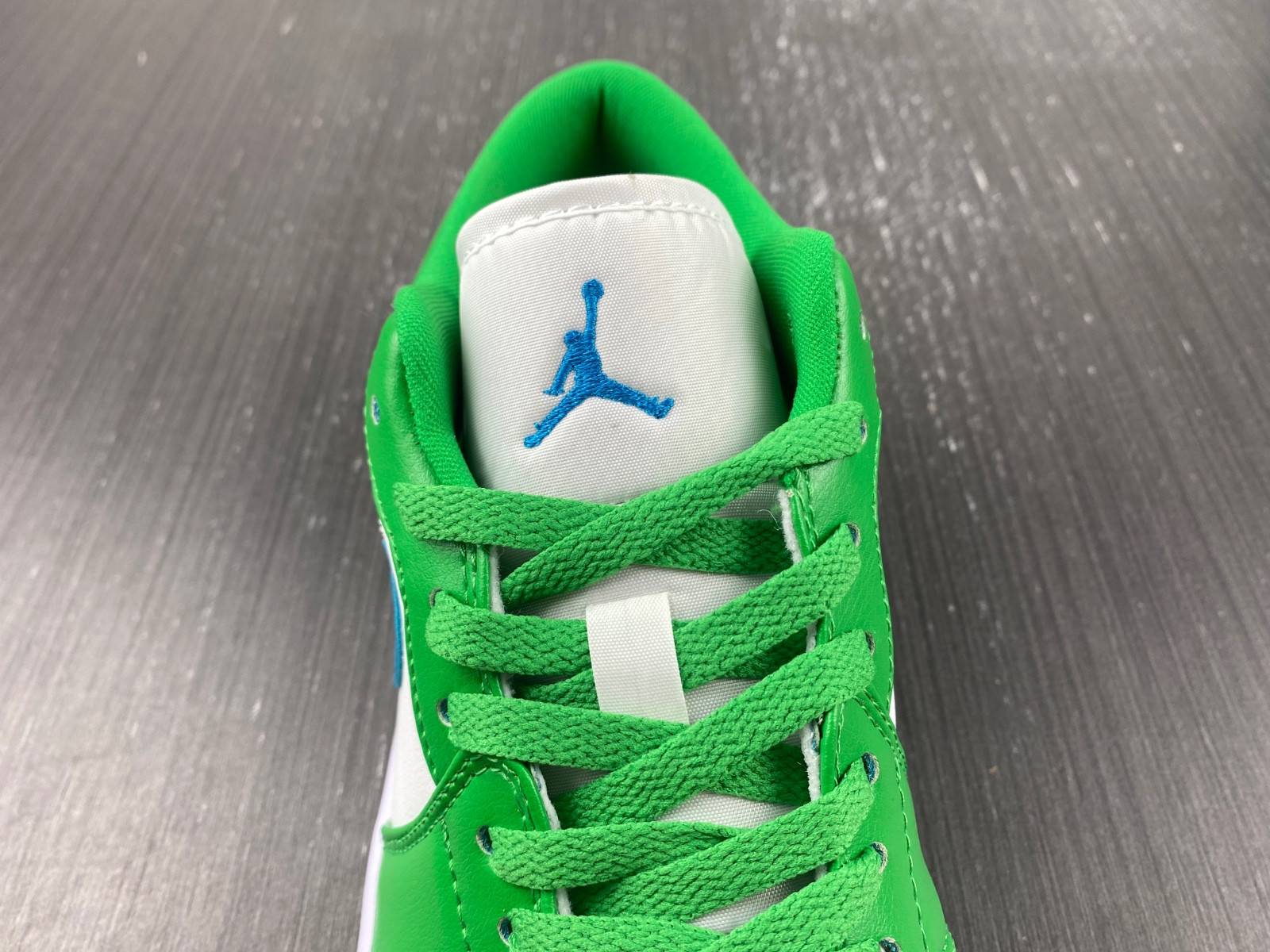 Air Jordan 1 Low WMNS “Lucky Green” DC0774-304