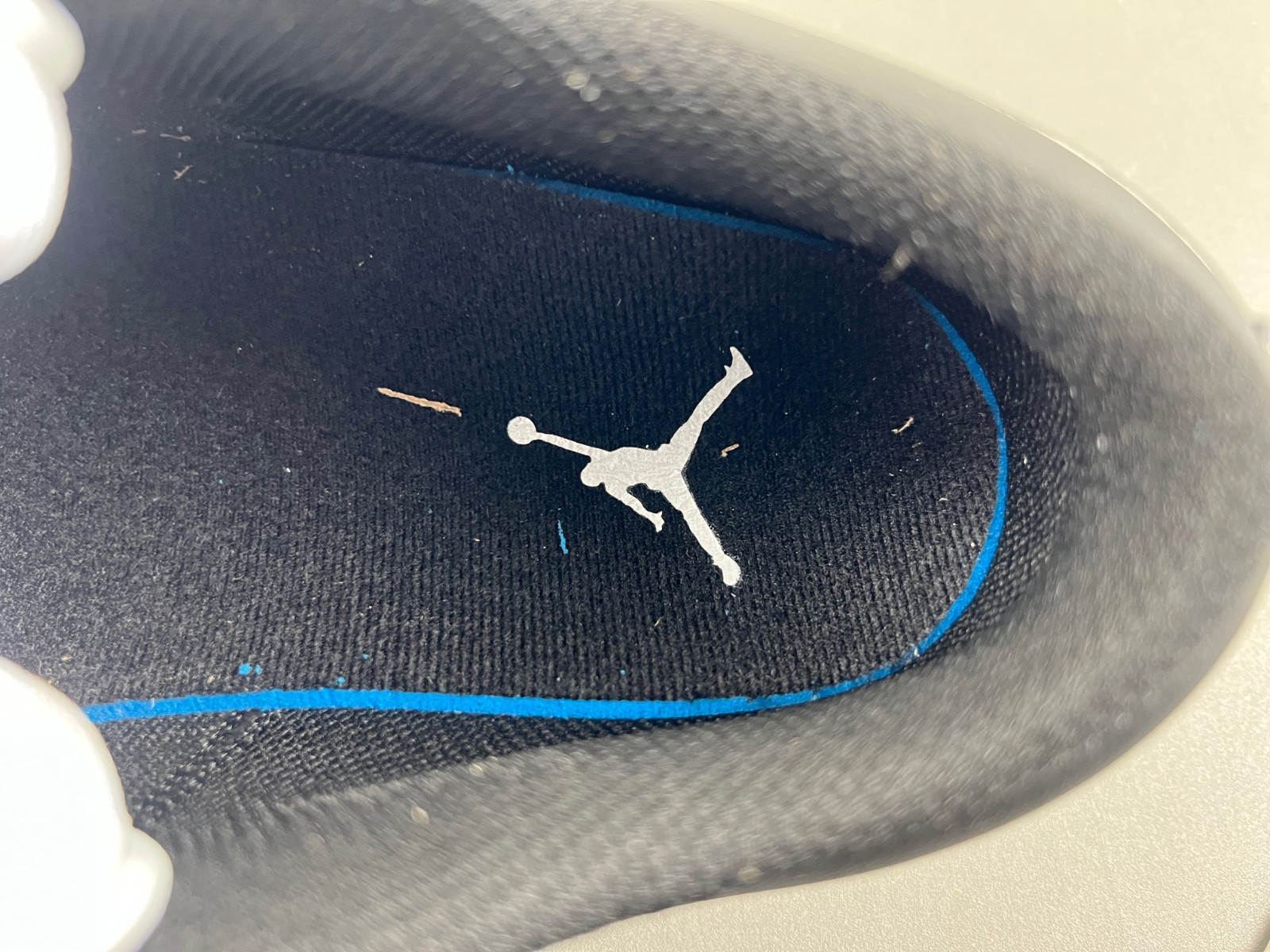 Air Jordan 1 Mid DQ8423-103