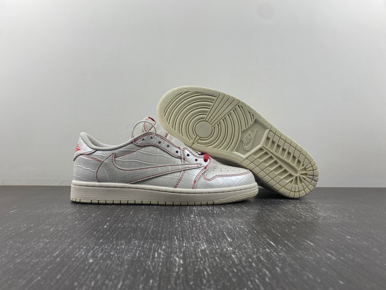 TS x AJ1 Travis Scott x Air Jordan 1 Low OG DM7866-601